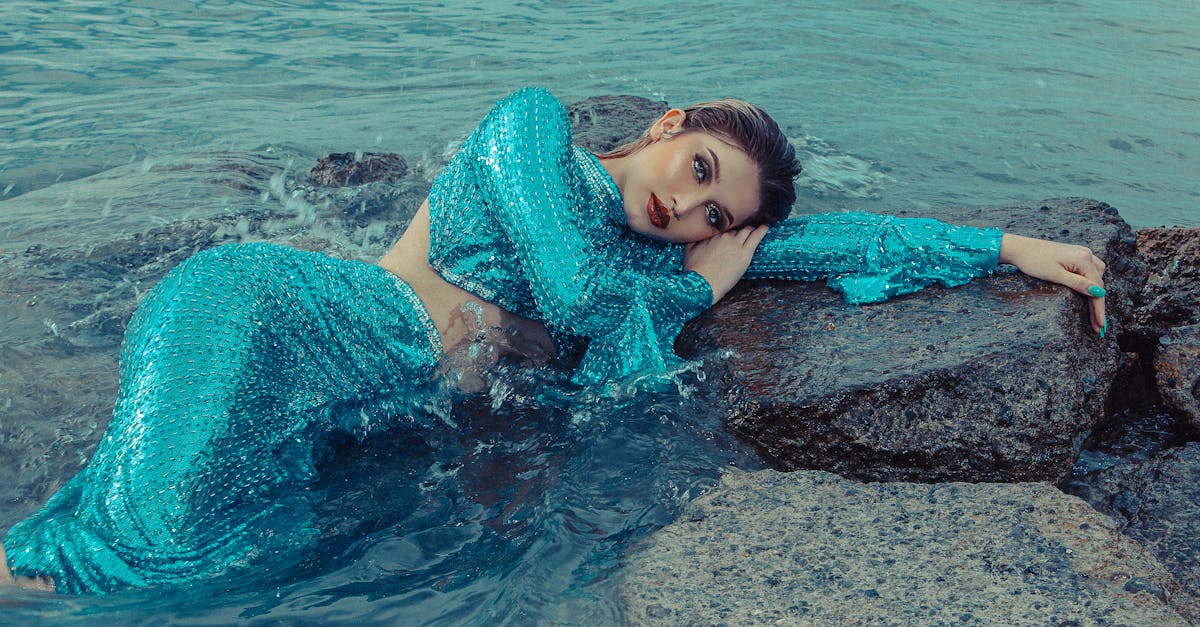 découvrez notre robe aqua, une pièce élégante et rafraîchissante qui sublime votre silhouette. parfaite pour toute occasion, elle allie confort et style avec ses lignes fluides et sa teinte estivale. ajoutez une touche de couleur à votre garde-robe!