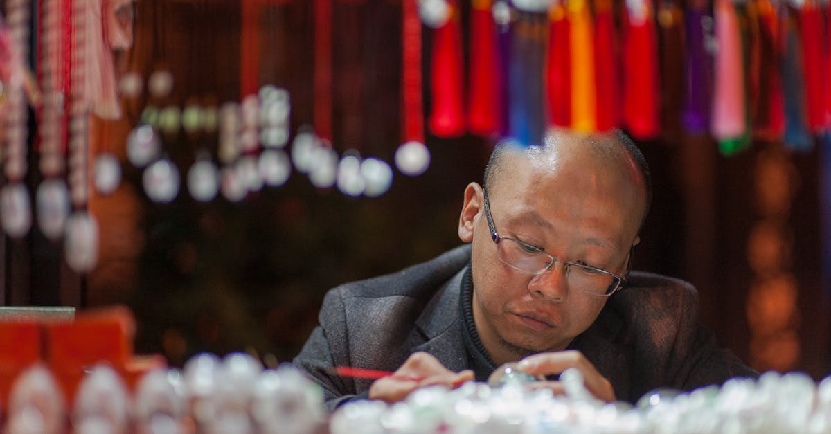 découvrez notre collection tendance d'accessoires de mode qui rehausseront votre style ! des sacs élégants aux bijoux uniques, trouvez les pièces parfaites pour compléter votre look et affirmer votre personnalité.